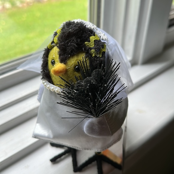 Target Halloween Bird Featherly Friends Hyde & Eek 2023 Frankenstein & Bride Set - Picture 3 of 10